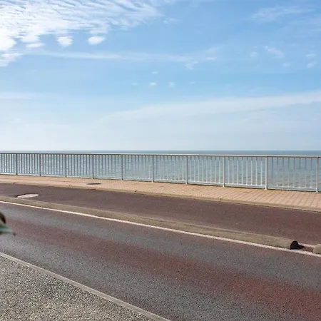 Terracotta 아파트 로양